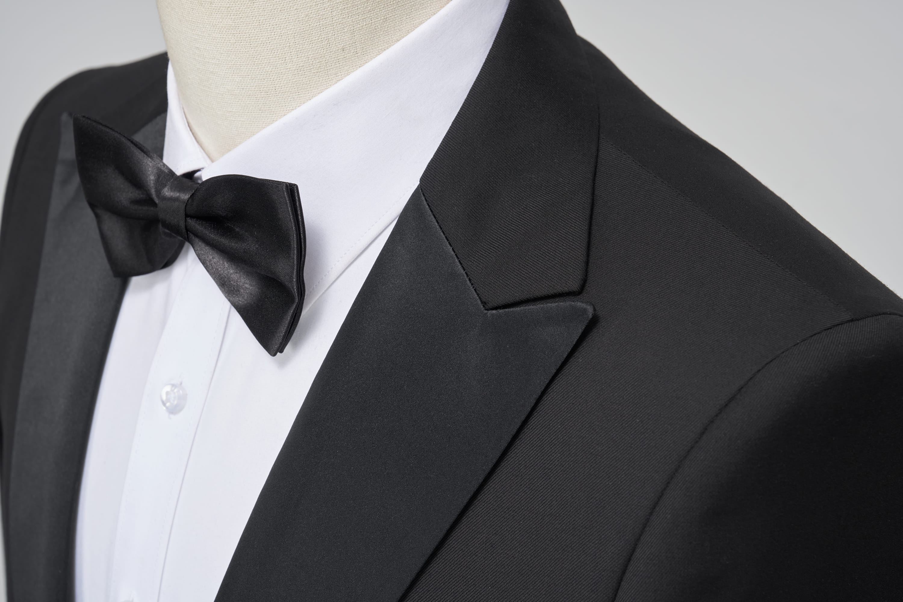 Suit Vibe - Modern Peak Lapel Slim Fit Suit | Professional Business & Wedding 2/4-Piece Set