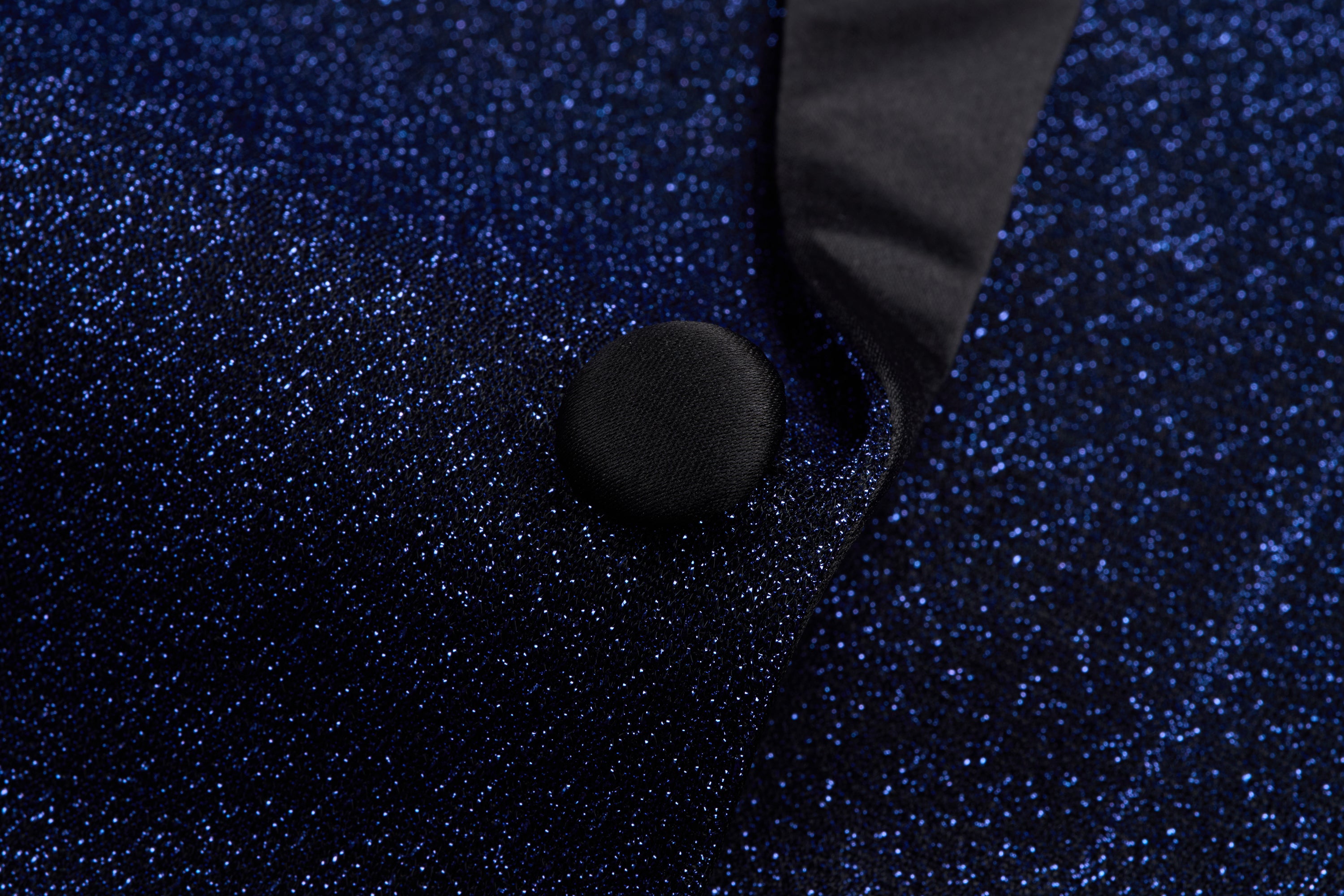 Suit Vibe™ Men's Shimmering Shawl Lapel Tuxedo 3-Piece Set